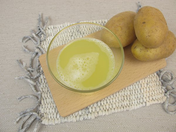 Faites votre propre jus de pomme de terre - Voici comment le pr&eacute;parer&nbsp;!