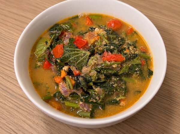 Soupe aux feuilles de patate douce